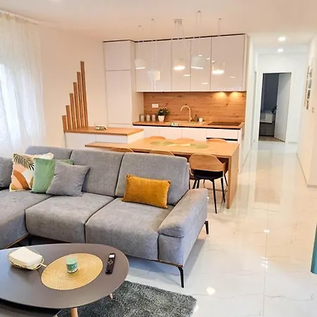 Superior Apartment Lisinski - Private Parking - 2 & 3 Bedroom Zagreb Exterior photo
