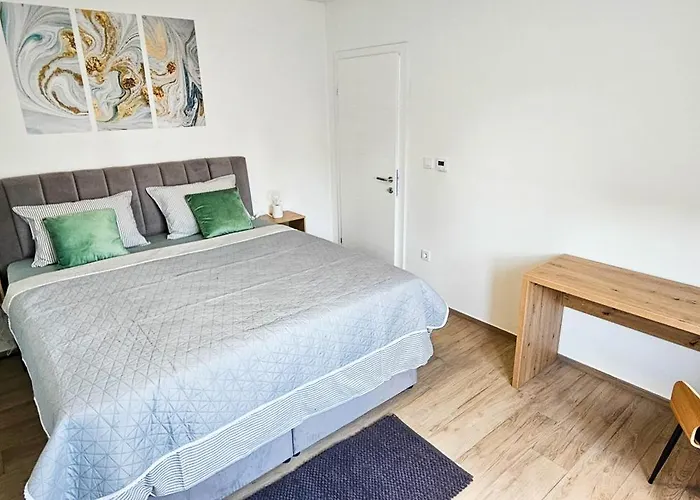 Superior Apartment Lisinski - Private Parking - 2 & 3 Bedroom