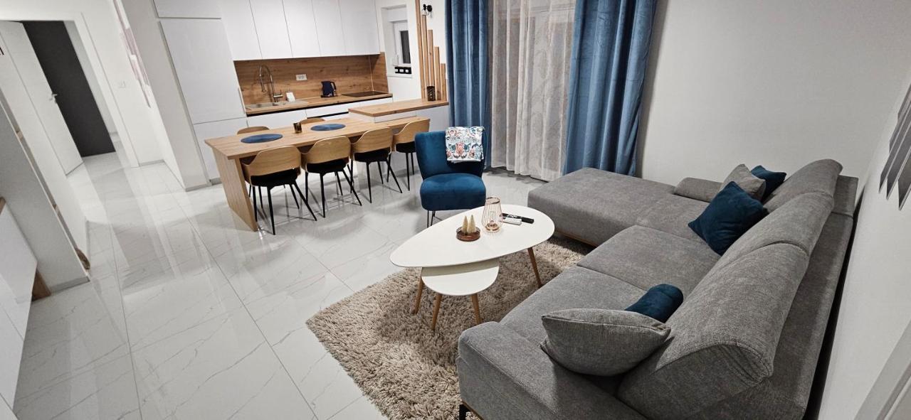 Superior Lisinski - Private Parking - 2 & 3 Bedroom *
