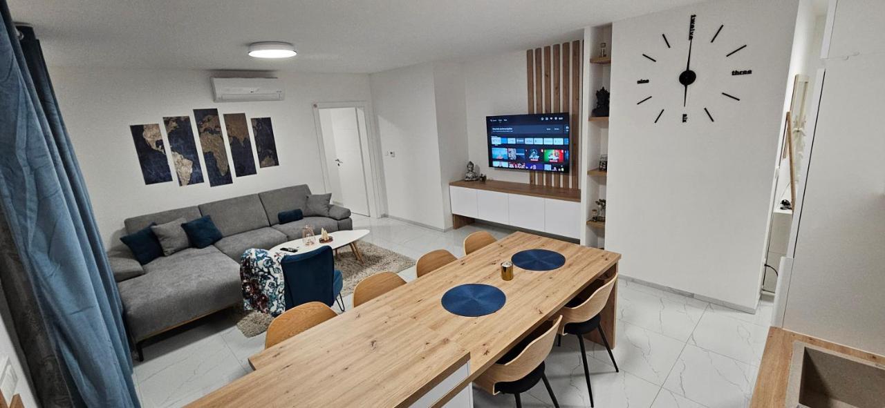 Apartment Superior Lisinski - Private Parking - 2 & 3 Bedroom Zagreb