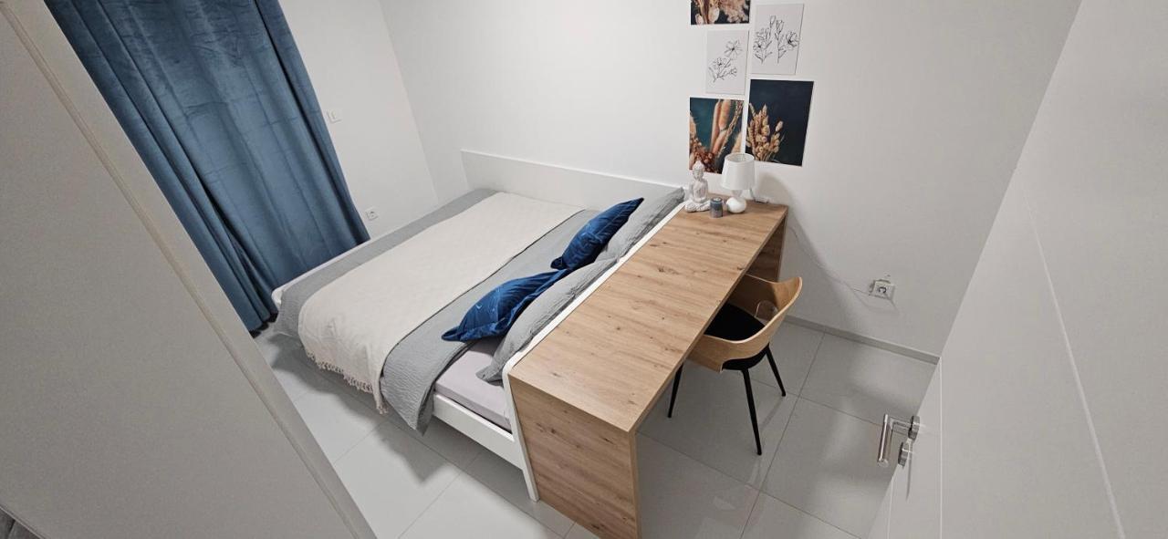 Superior Lisinski - Private Parking - 2 & 3 Bedroom *