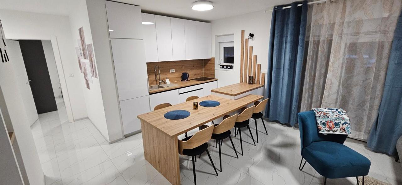 Superior Lisinski - Private Parking - 2 & 3 Bedroom Apartment *