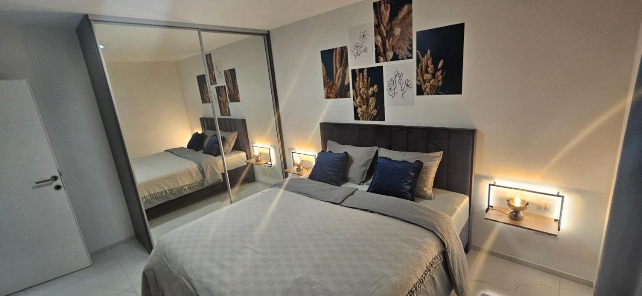 Superior Lisinski - Private Parking - 2 & 3 Bedroom Lägenhet Zagreb