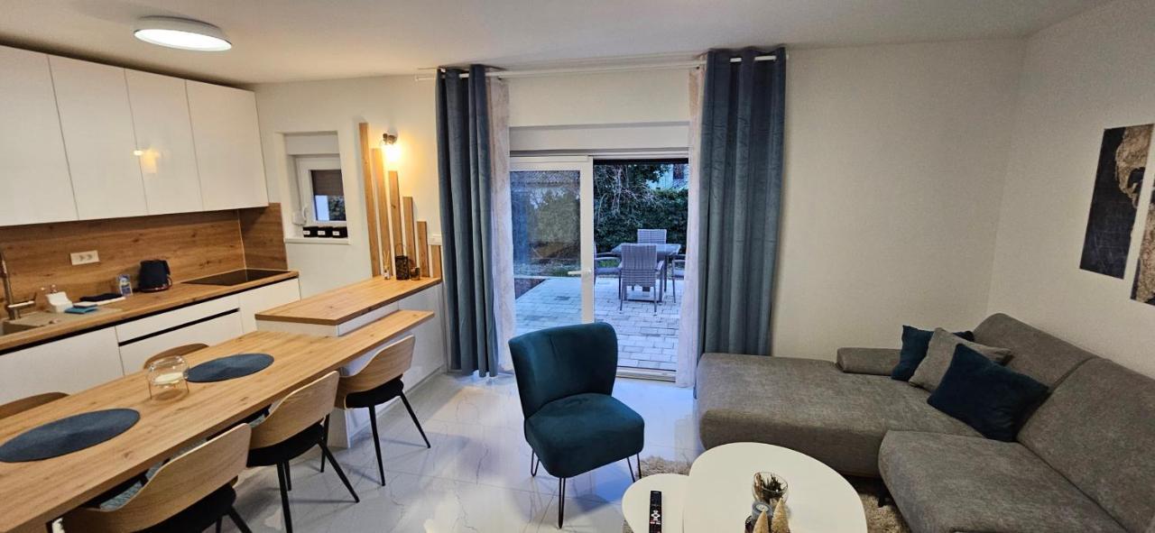 Superior Lisinski - Private Parking - 2 & 3 Bedroom Lägenhet